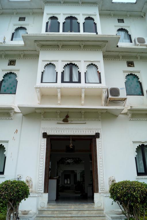 Karohi Haveli - A Heritage Hotel Удайпур Экстерьер фото