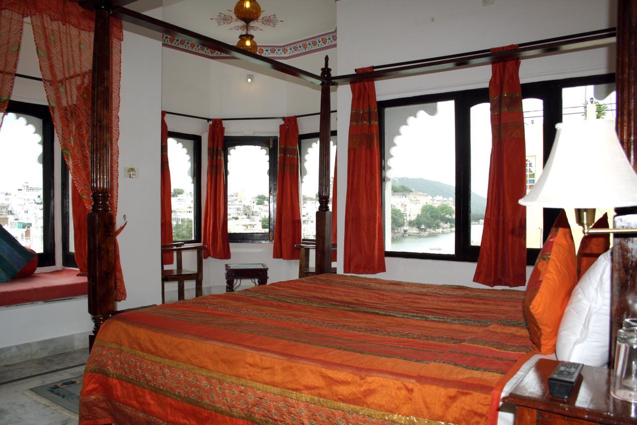 Karohi Haveli - A Heritage Hotel Удайпур Экстерьер фото