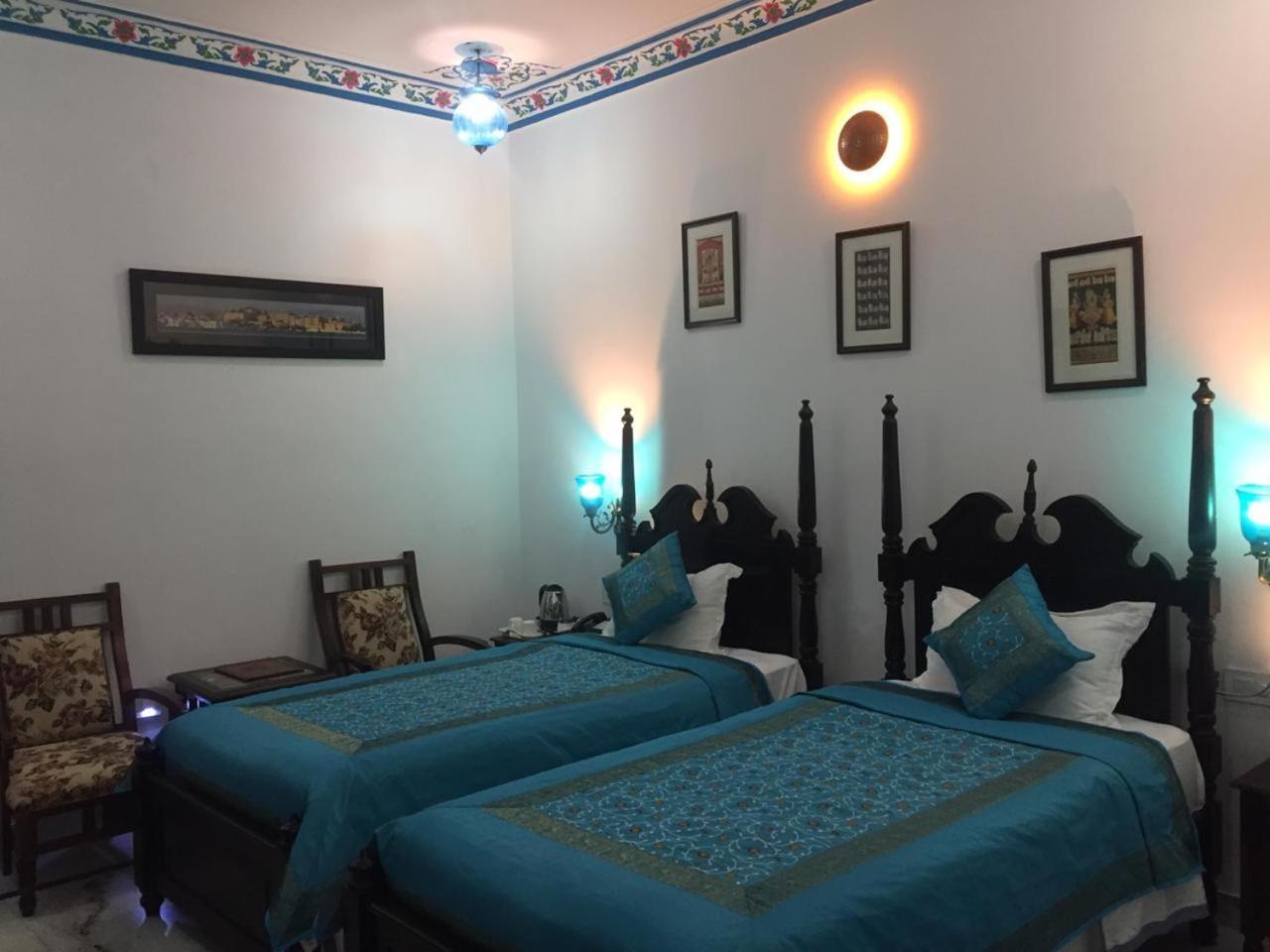Karohi Haveli - A Heritage Hotel Удайпур Экстерьер фото